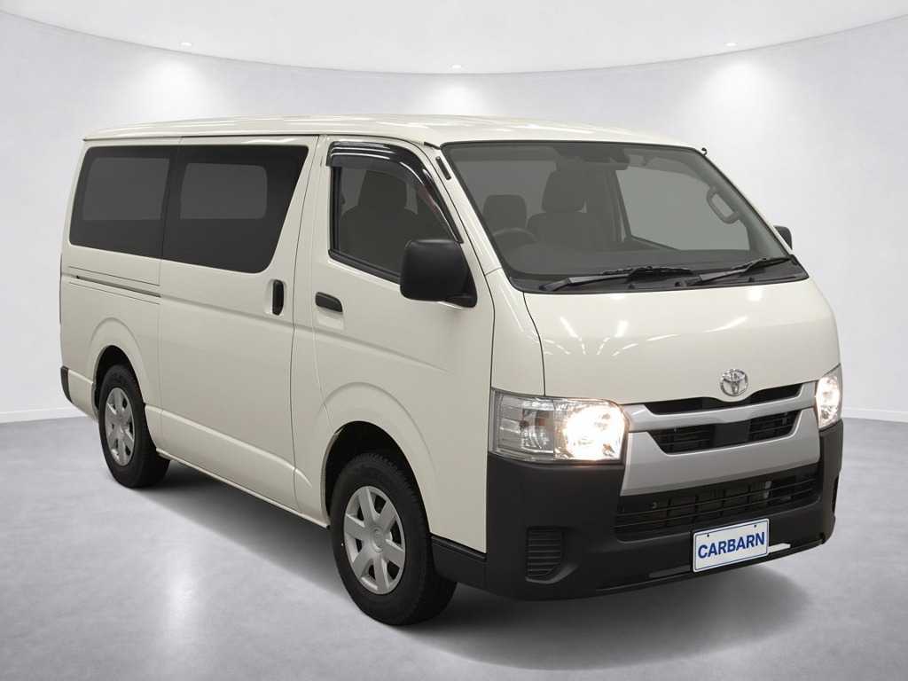 2021 Toyota Hiace 66,000 km 2021 Toyota Hiace 66,000 km