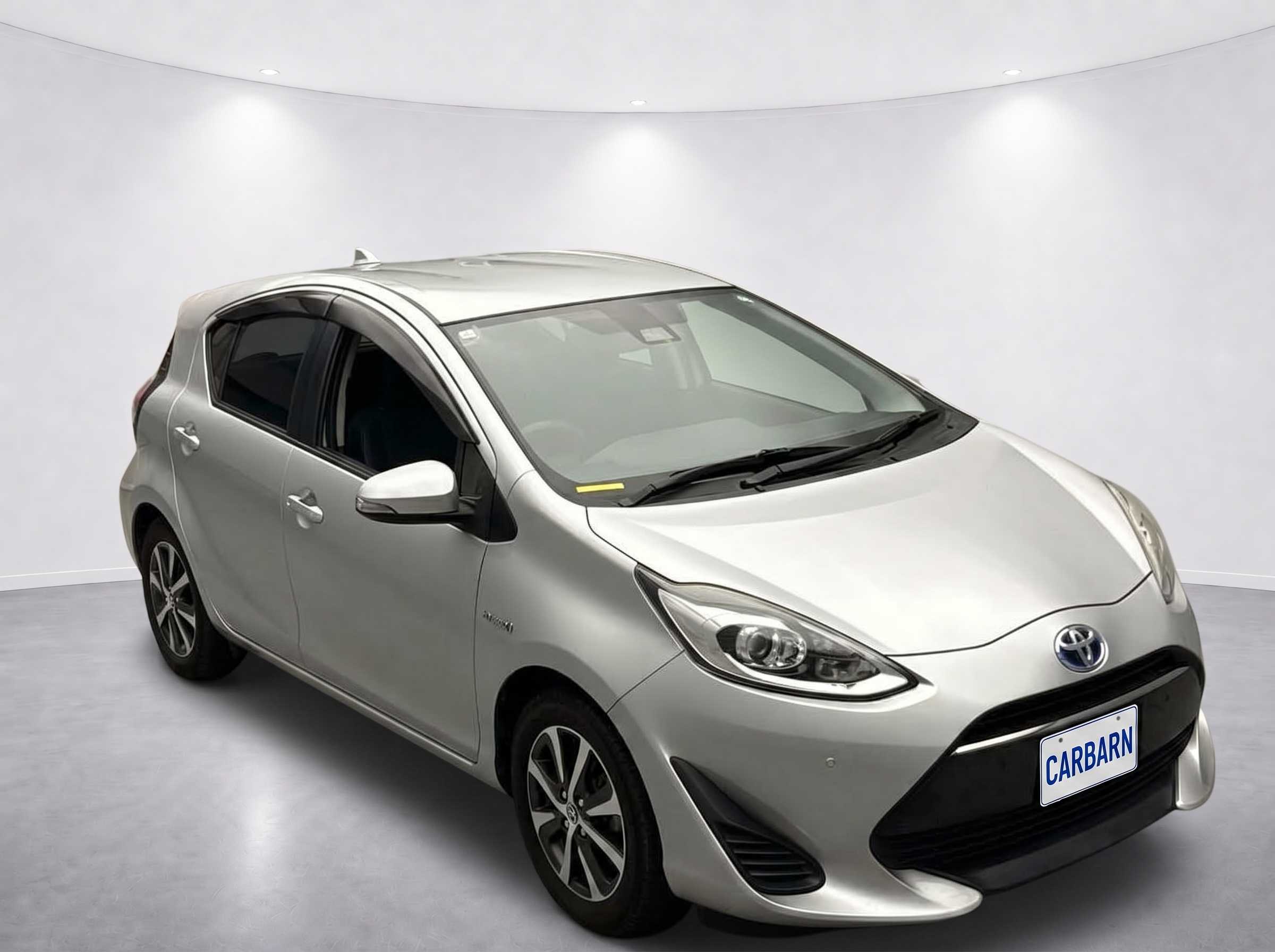 2019 Toyota aqua 72,990 km 2019 Toyota aqua 72,990 km