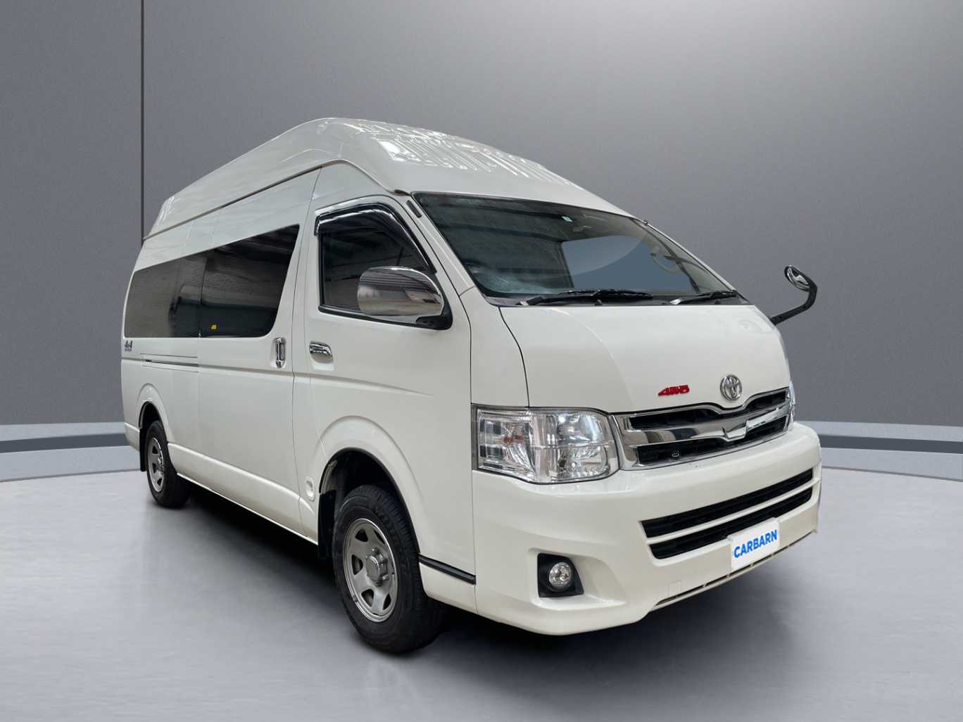 2011 Toyota Hiace 175,146 km 2011 Toyota Hiace 175,146 km