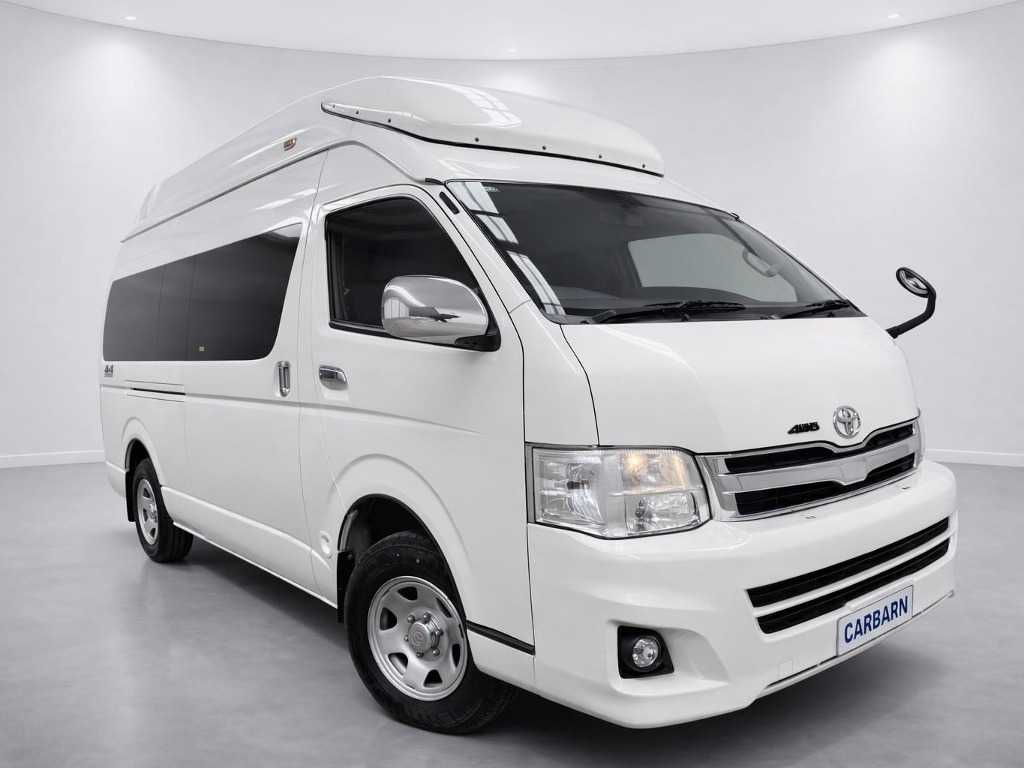 2011 Toyota Hiace 140,270 km 2011 Toyota Hiace 140,270 km