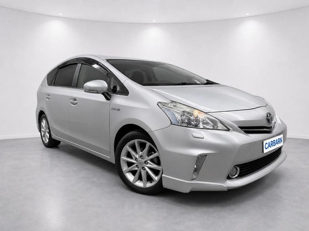 2013 Toyota Prius Alpha Hybrid 2013 Toyota Prius Alpha Hybrid