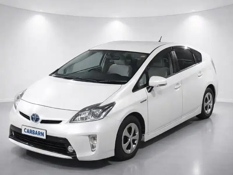 2013 Toyota Prius ZVW30 in Pearl — exterior view 2 2013 Toyota Prius ZVW30 in Pearl — exterior view 2