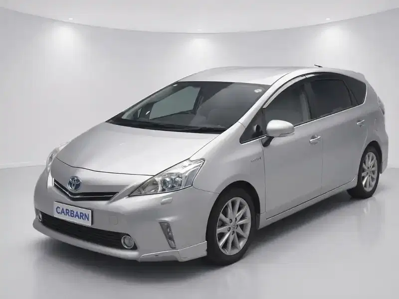 2013 Toyota Prius ZVW40 in Silver — exterior view 2 2013 Toyota Prius ZVW40 in Silver — exterior view 2