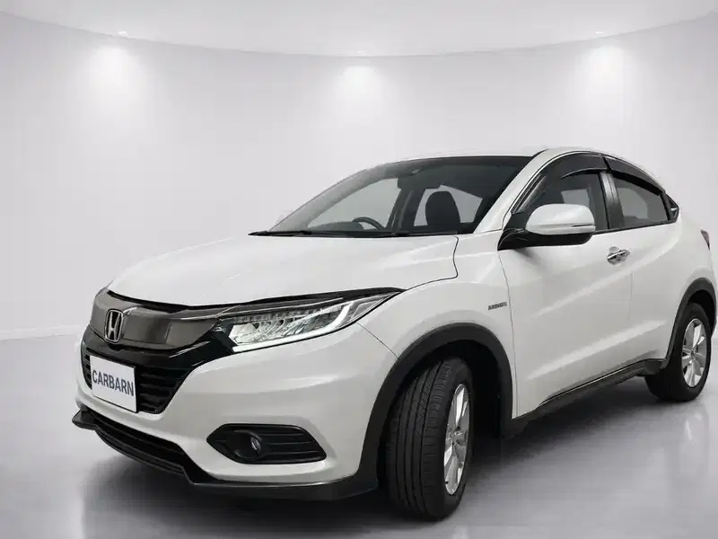 2019 Honda Vezel RU3 in Pearl — exterior view 2 2019 Honda Vezel RU3 in Pearl — exterior view 2