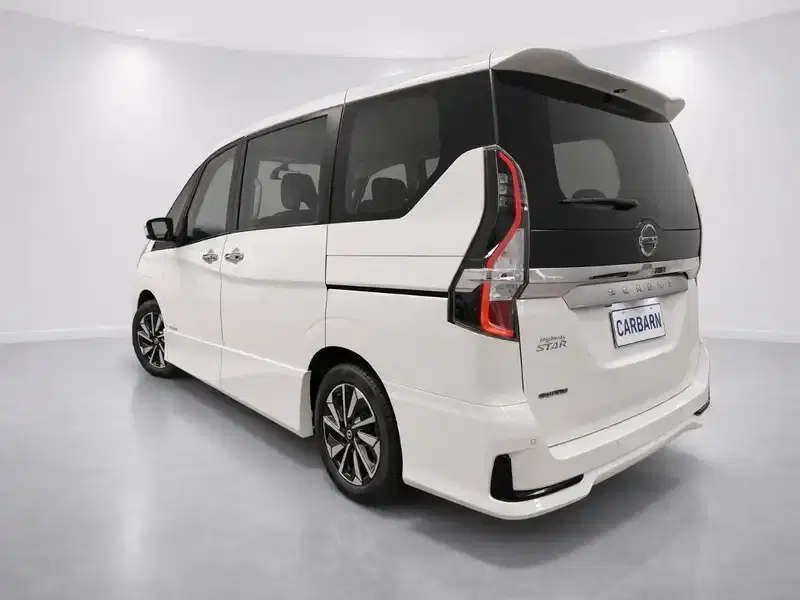 2021 Nissan Serena GFC27 in Pearl — exterior view 4 2021 Nissan Serena GFC27 in Pearl — exterior view 4
