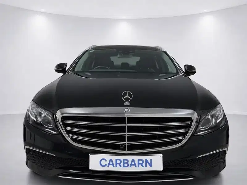 2016 Mercedes-benz E-Class W213 in Black — exterior view 8 2016 Mercedes-benz E-Class W213 in Black — exterior view 8