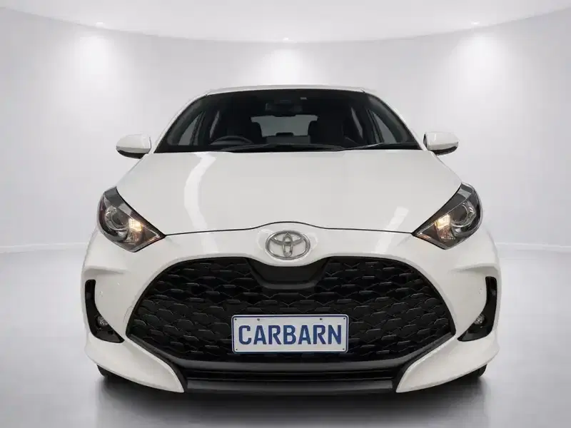 2024 Toyota YARIS MXPH17 in White — exterior view 8 2024 Toyota YARIS MXPH17 in White — exterior view 8