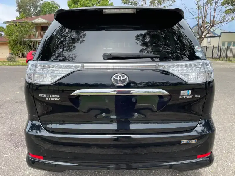 2010 Toyota Estima AHR20W in Black — exterior view 5 2010 Toyota Estima AHR20W in Black — exterior view 5