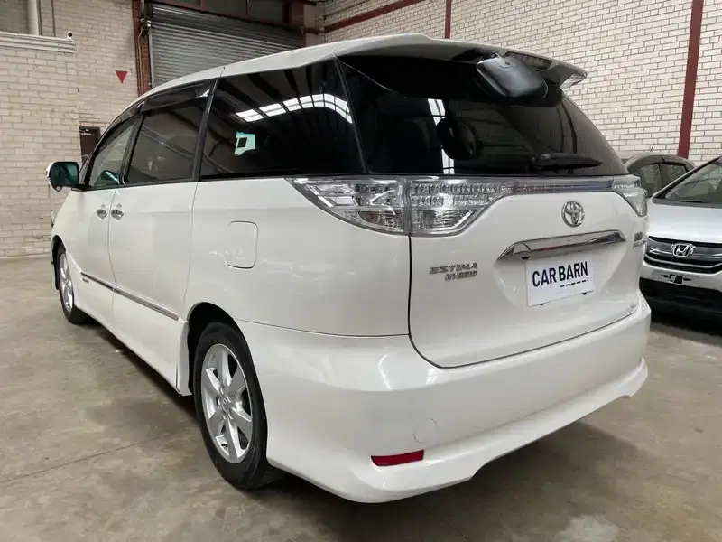 3 - TOYOTA Estima 3 - TOYOTA Estima