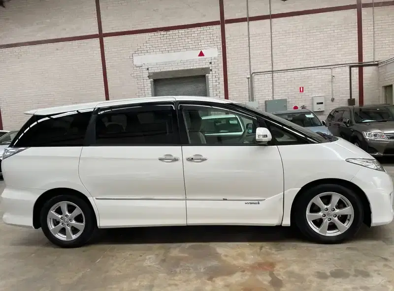 6 - TOYOTA Estima 6 - TOYOTA Estima