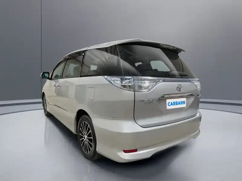 2011 Toyota Estima AHR20W in Silver — exterior view 4 2011 Toyota Estima AHR20W in Silver — exterior view 4