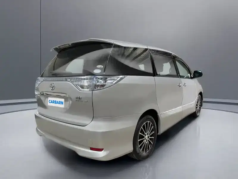 2011 Toyota Estima AHR20W in Silver — exterior view 6 2011 Toyota Estima AHR20W in Silver — exterior view 6