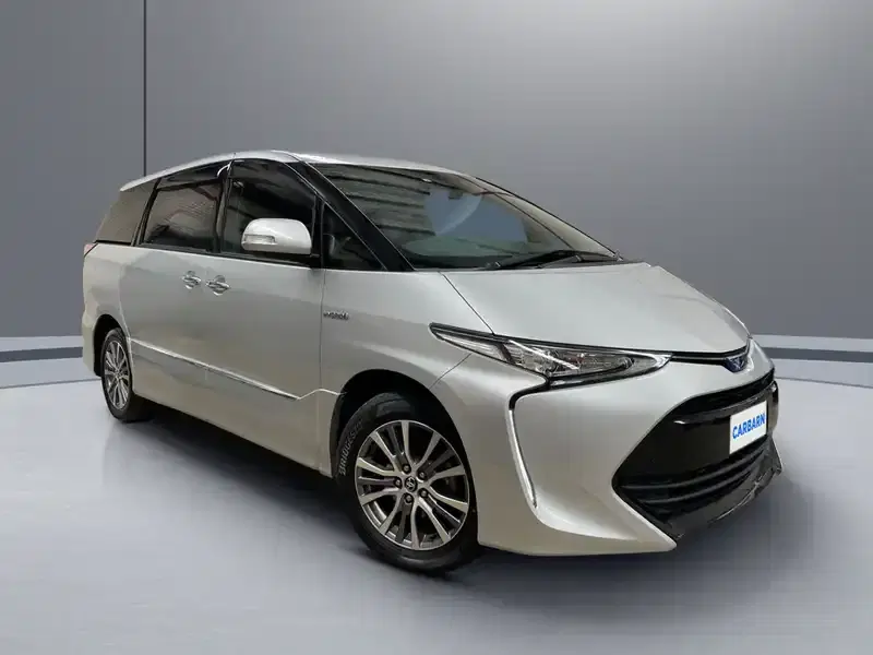 2017 Toyota Estima AHR20W in Silver — exterior view 1 2017 Toyota Estima AHR20W in Silver — exterior view 1