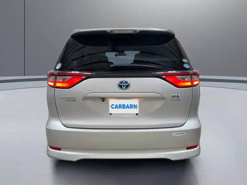 2017 Toyota Estima AHR20W in Silver — exterior view 5 2017 Toyota Estima AHR20W in Silver — exterior view 5
