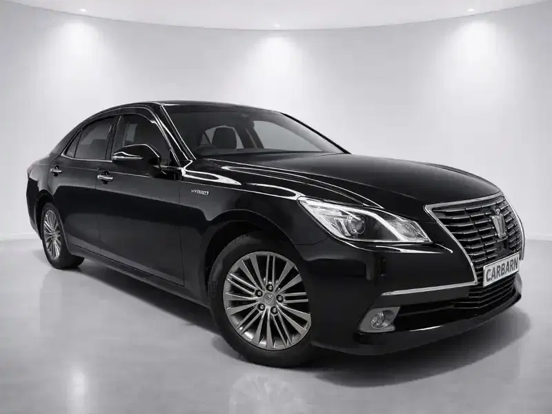 2015 Toyota Crown AWS210 in Black — exterior view 1 2015 Toyota Crown AWS210 in Black — exterior view 1
