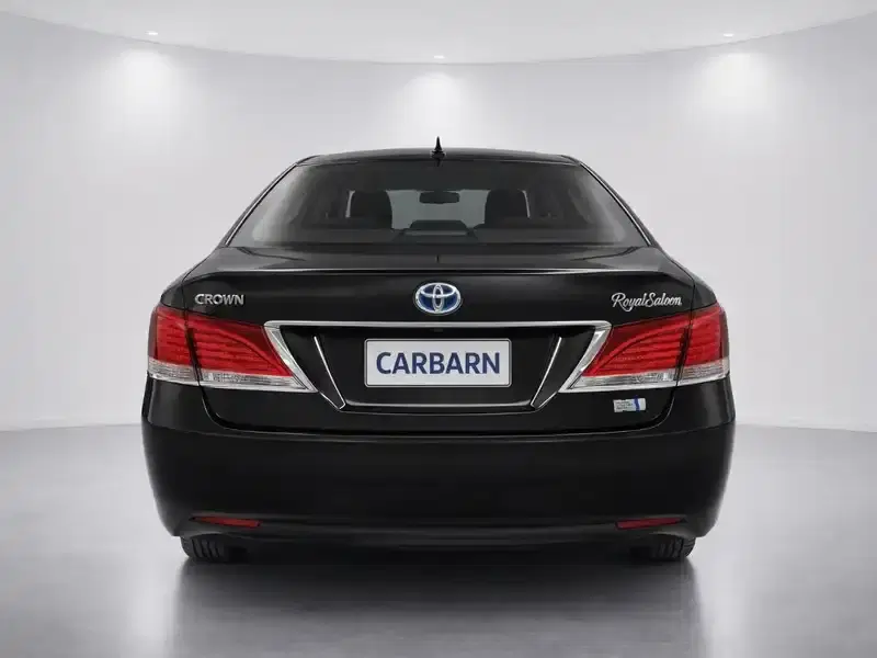 2015 Toyota Crown AWS210 in Black — exterior view 5 2015 Toyota Crown AWS210 in Black — exterior view 5