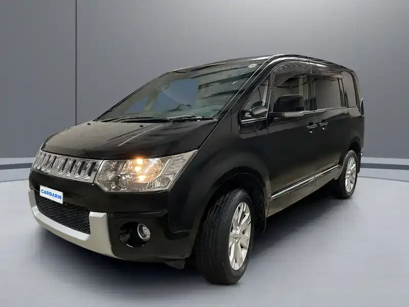 2013 Mitsubishi Delica CV1W in Black — exterior view 2 2013 Mitsubishi Delica CV1W in Black — exterior view 2
