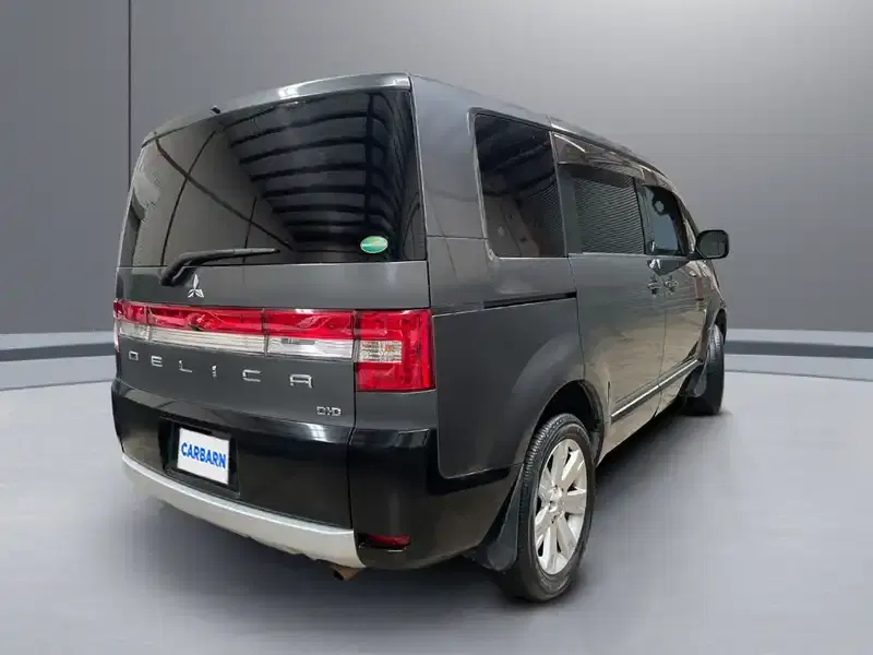 2017 Mitsubishi Delica CV1W in Grey — exterior view 6 2017 Mitsubishi Delica CV1W in Grey — exterior view 6
