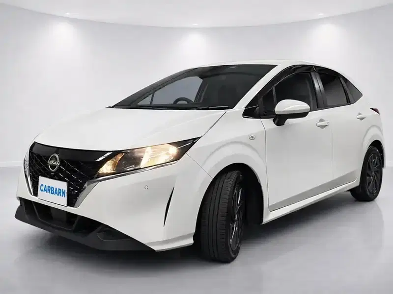 2021 Nissan Note E13 in White — exterior view 2 2021 Nissan Note E13 in White — exterior view 2