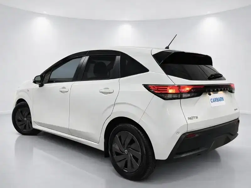 2021 Nissan Note E13 in White — exterior view 4 2021 Nissan Note E13 in White — exterior view 4
