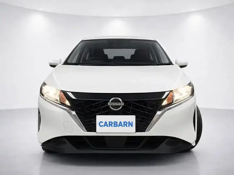 2021 Nissan Note E13 in White — exterior view 8 2021 Nissan Note E13 in White — exterior view 8