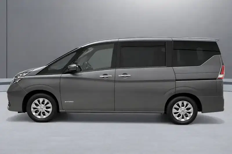 2022 Nissan Serena GC27 in Grey — exterior view 3 2022 Nissan Serena GC27 in Grey — exterior view 3