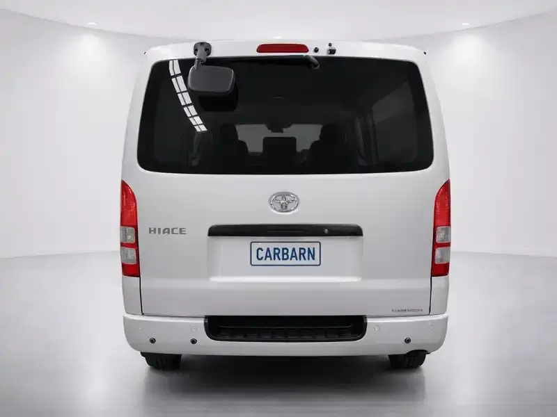 2020 Toyota Hiace GDH201V in Silver — exterior view 5 2020 Toyota Hiace GDH201V in Silver — exterior view 5