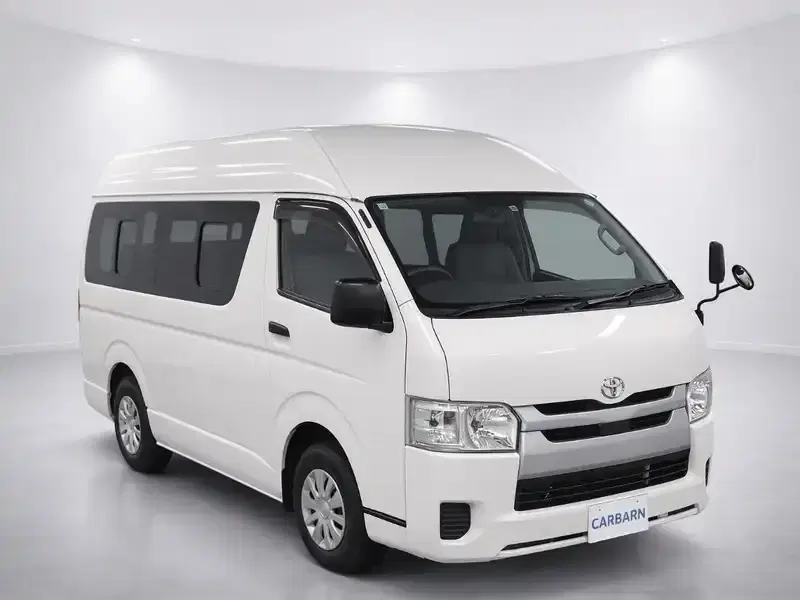 2018 Toyota Hiace GDH206K in White — exterior view 1 2018 Toyota Hiace GDH206K in White — exterior view 1
