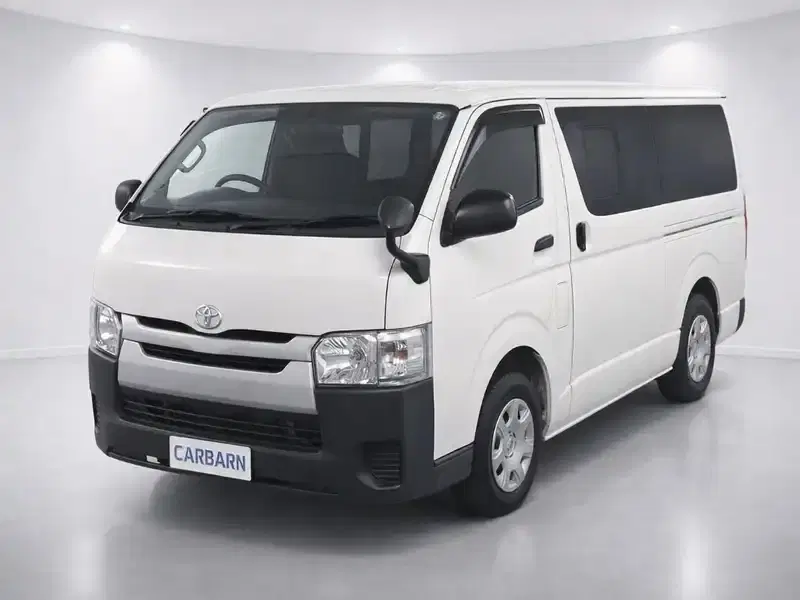 2018 Toyota Hiace GDH206V in White — exterior view 2 2018 Toyota Hiace GDH206V in White — exterior view 2
