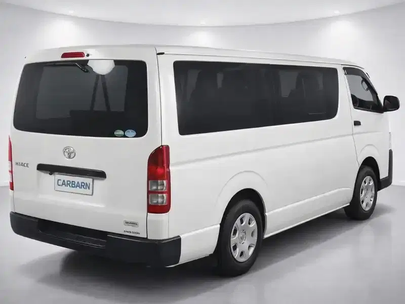 2018 Toyota Hiace GDH206V in White — exterior view 4 2018 Toyota Hiace GDH206V in White — exterior view 4