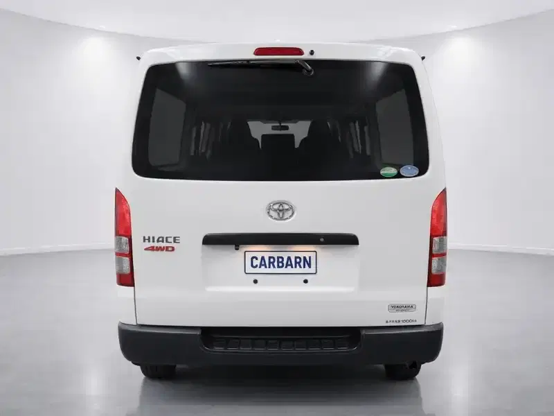 2018 Toyota Hiace GDH206V in White — exterior view 5 2018 Toyota Hiace GDH206V in White — exterior view 5