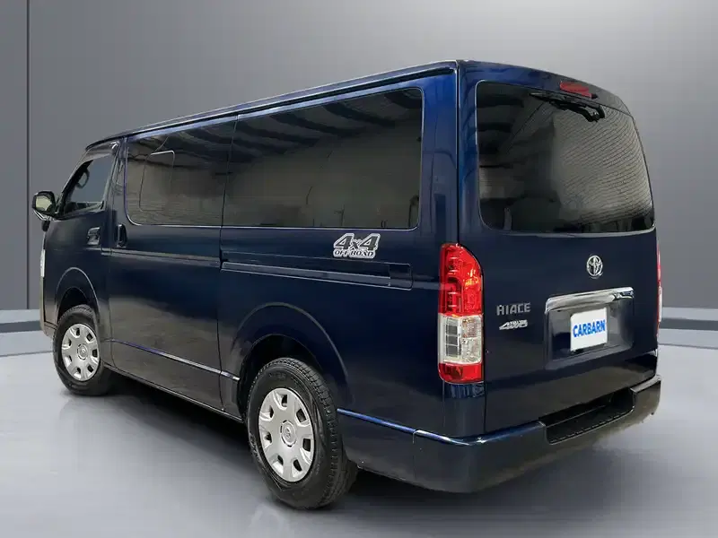 2 - TOYOTA Hiace 2 - TOYOTA Hiace