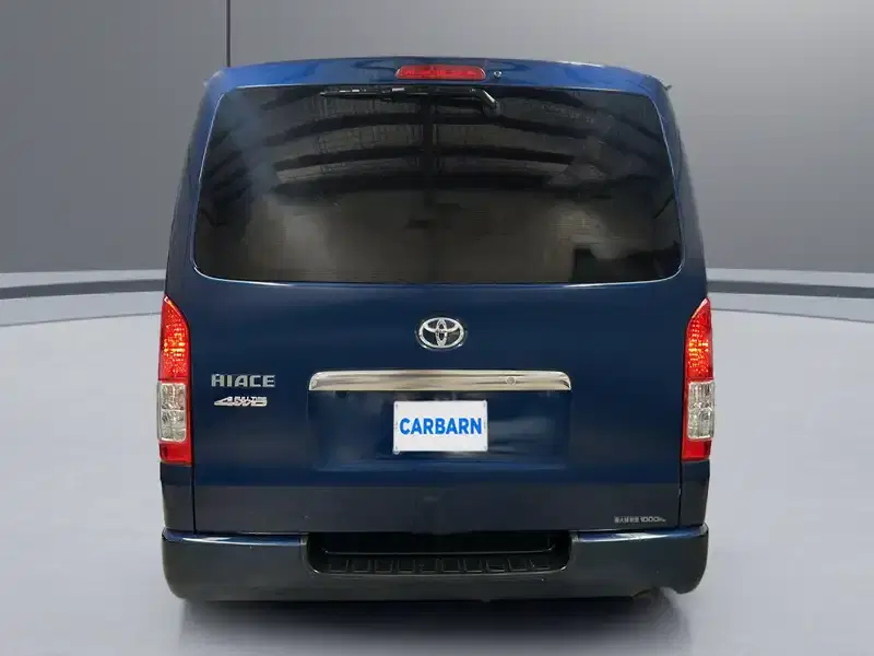 3 - TOYOTA Hiace 3 - TOYOTA Hiace