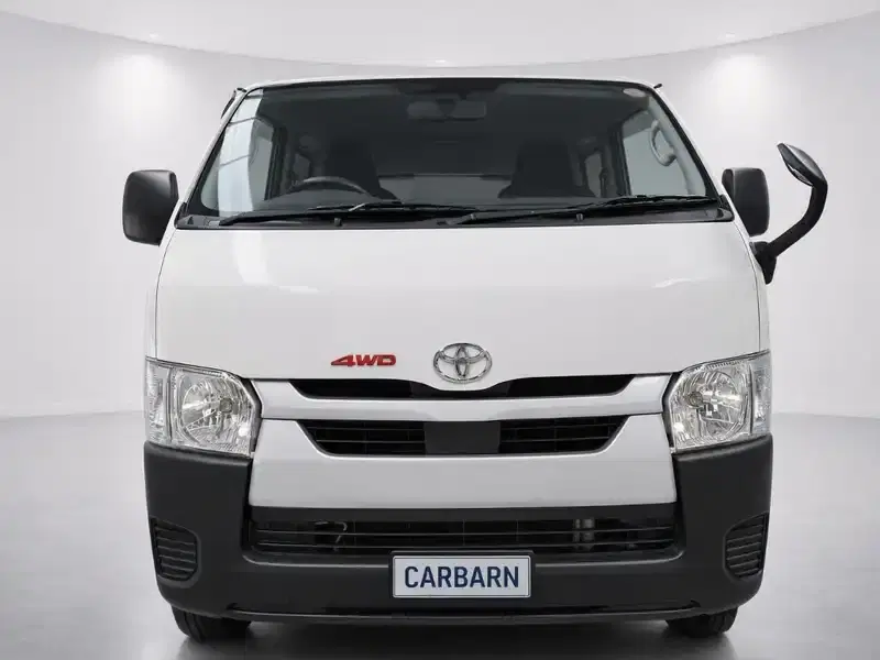 2021 Toyota Hiace GDH206V in White — exterior view 8 2021 Toyota Hiace GDH206V in White — exterior view 8
