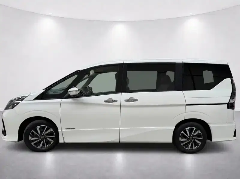 2021 Nissan Serena GFC27 in Pearl — exterior view 3 2021 Nissan Serena GFC27 in Pearl — exterior view 3