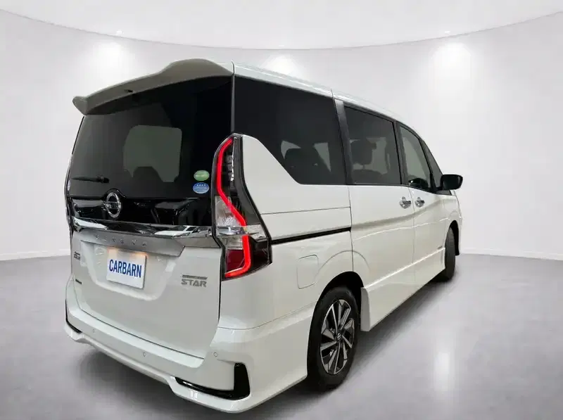 2021 Nissan Serena GFC27 in Pearl — exterior view 6 2021 Nissan Serena GFC27 in Pearl — exterior view 6