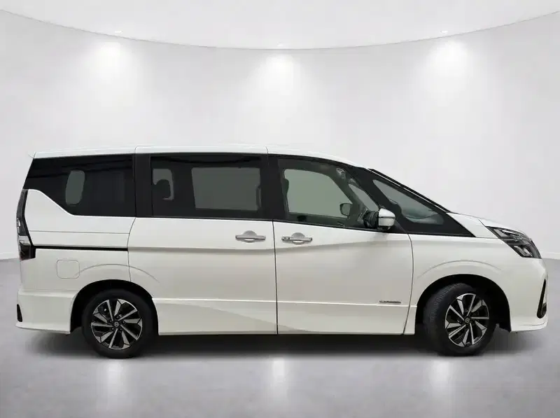 2021 Nissan Serena GFC27 in Pearl — exterior view 7 2021 Nissan Serena GFC27 in Pearl — exterior view 7
