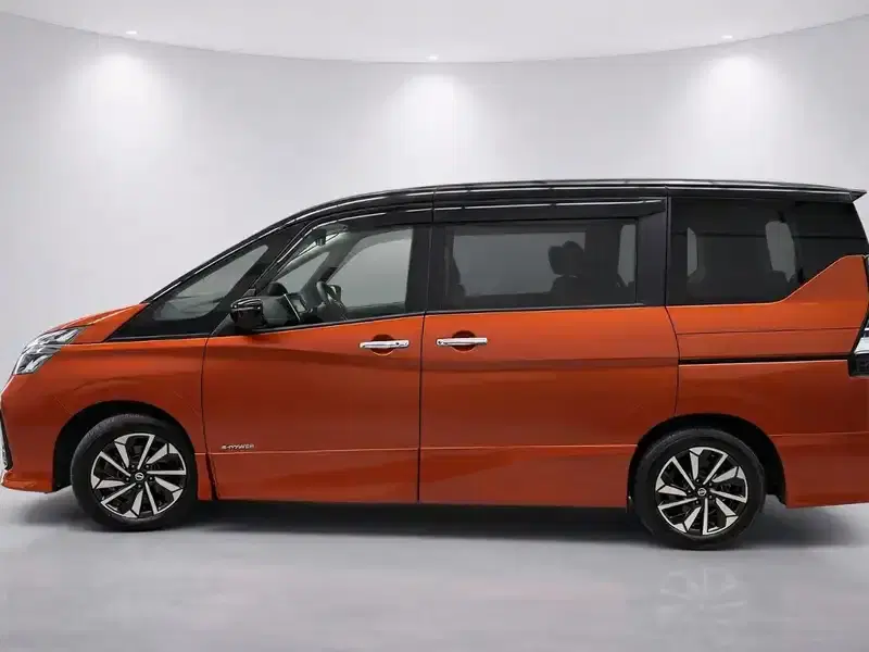 2021 Nissan Serena GFC27 in Orange — exterior view 3 2021 Nissan Serena GFC27 in Orange — exterior view 3