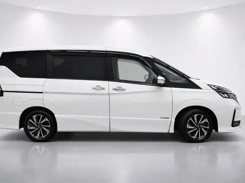 2021 Nissan Serena GFC27 in Pearl — exterior view 6 2021 Nissan Serena GFC27 in Pearl — exterior view 6