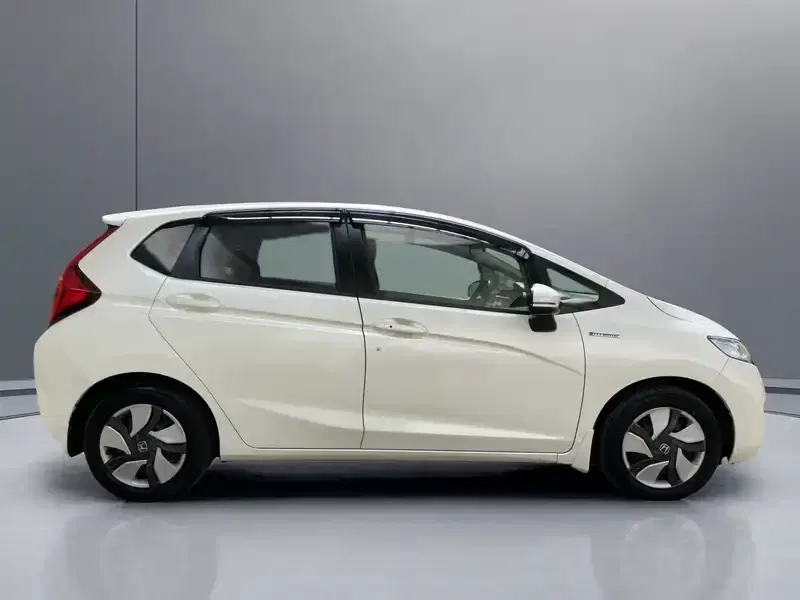 6 - HONDA Fit 6 - HONDA Fit