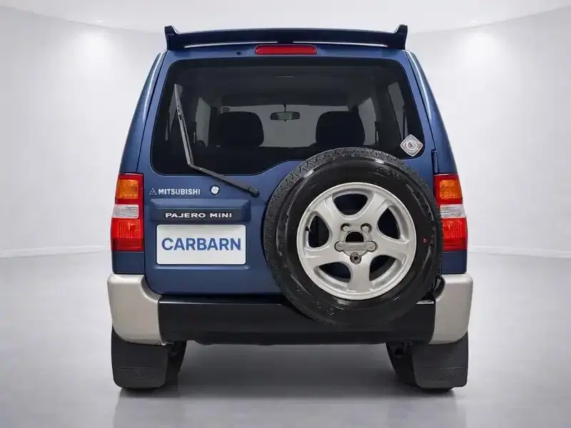1998 Mitsubishi Pajero H53A in Blue — exterior view 5 1998 Mitsubishi Pajero H53A in Blue — exterior view 5