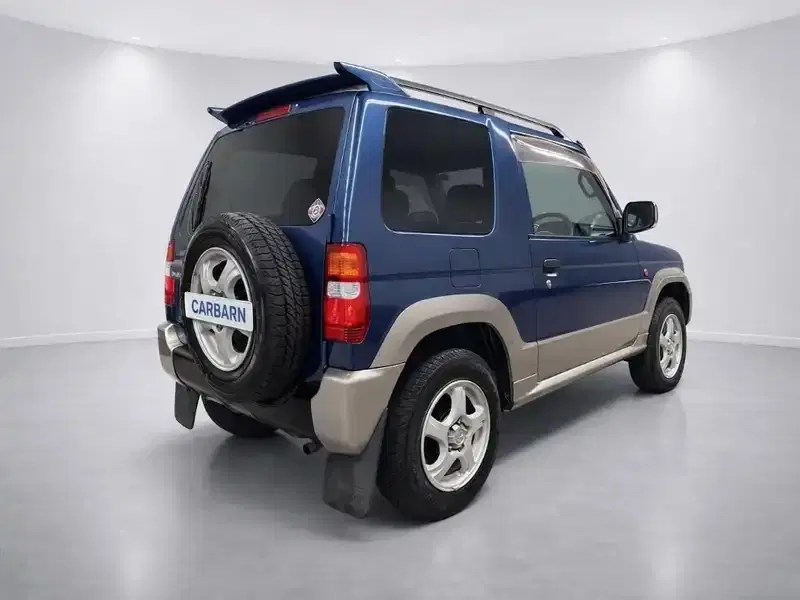 1998 Mitsubishi Pajero H53A in Blue — exterior view 6 1998 Mitsubishi Pajero H53A in Blue — exterior view 6
