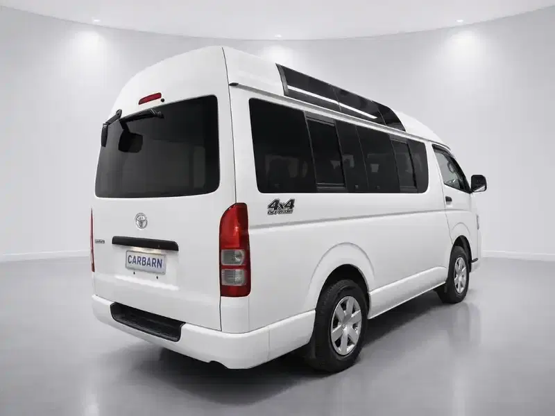 2009 Toyota Hiace KDH206K in White — exterior view 4 2009 Toyota Hiace KDH206K in White — exterior view 4