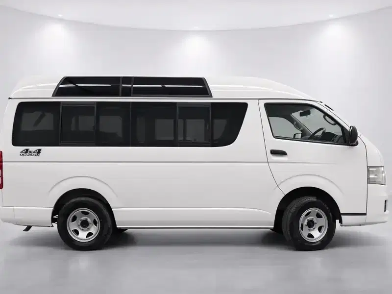 2012 Toyota Hiace KDH206K in White — exterior view 7 2012 Toyota Hiace KDH206K in White — exterior view 7