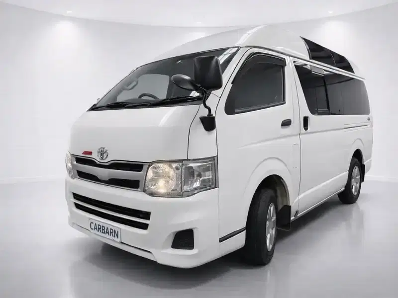 2013 Toyota Hiace KDH206 in White — exterior view 2 2013 Toyota Hiace KDH206 in White — exterior view 2