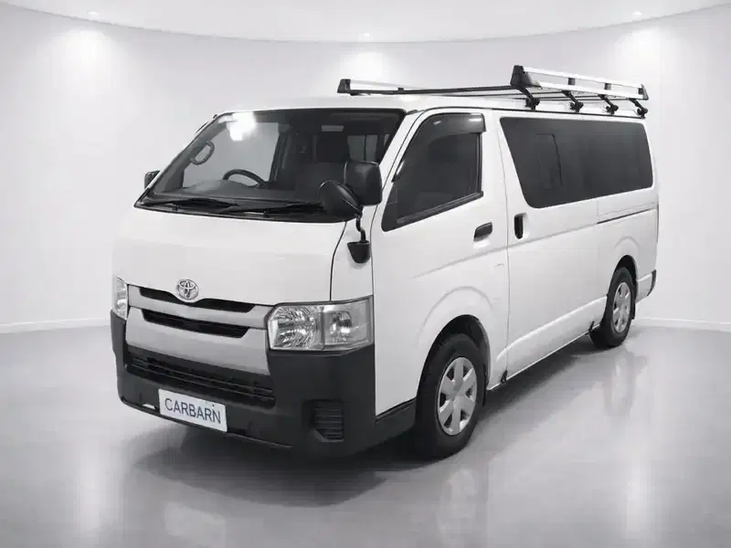 2016 Toyota Hiace KDH206V in White — exterior view 2 2016 Toyota Hiace KDH206V in White — exterior view 2