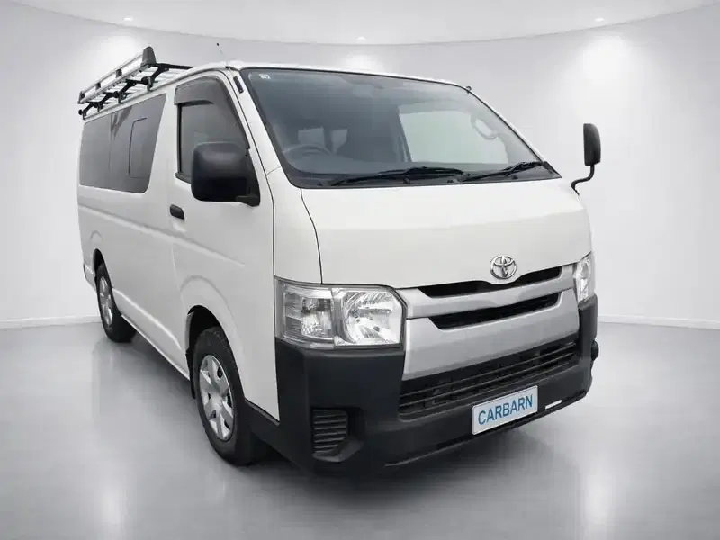 2016 Toyota Hiace KDH206V in White — exterior view 1 2016 Toyota Hiace KDH206V in White — exterior view 1
