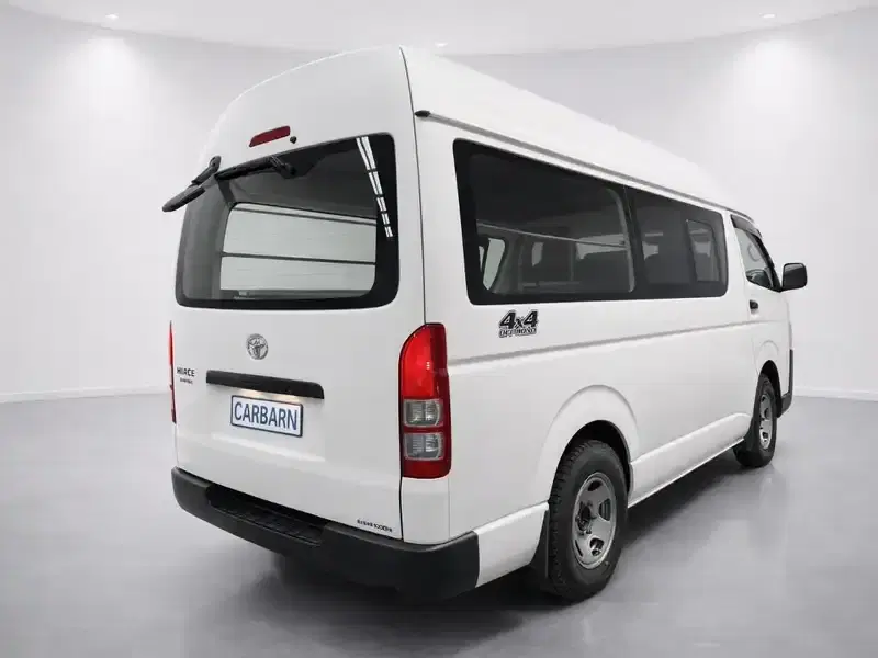 2016 Toyota Hiace KDH206K in White — exterior view 6 2016 Toyota Hiace KDH206K in White — exterior view 6