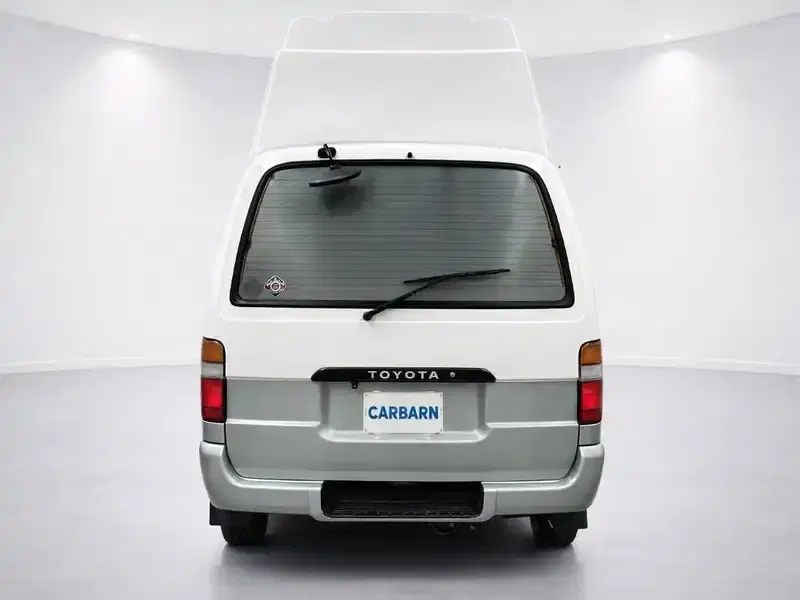 1991 Toyota Hiace U-LH119V in White Two Tone — exterior view 5 1991 Toyota Hiace U-LH119V in White Two Tone — exterior view 5