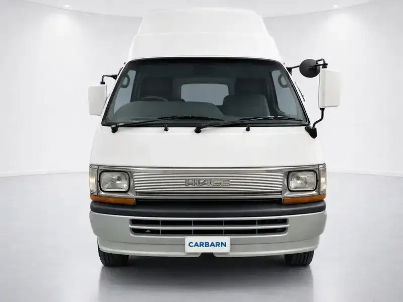 1991 Toyota Hiace U-LH119V in White Two Tone — exterior view 8 1991 Toyota Hiace U-LH119V in White Two Tone — exterior view 8